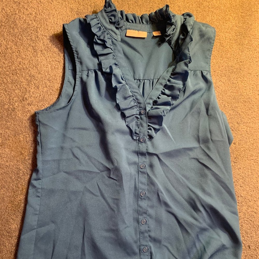 Blue tank top with ruffle collar